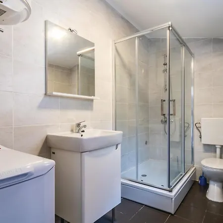 Pet Friendly In With Wifi Apartment