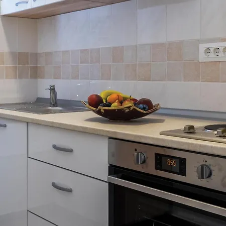 Pet Friendly In With Wifi Apartment *