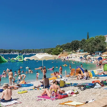 Apartment Pet Friendly In With Wifi Pula